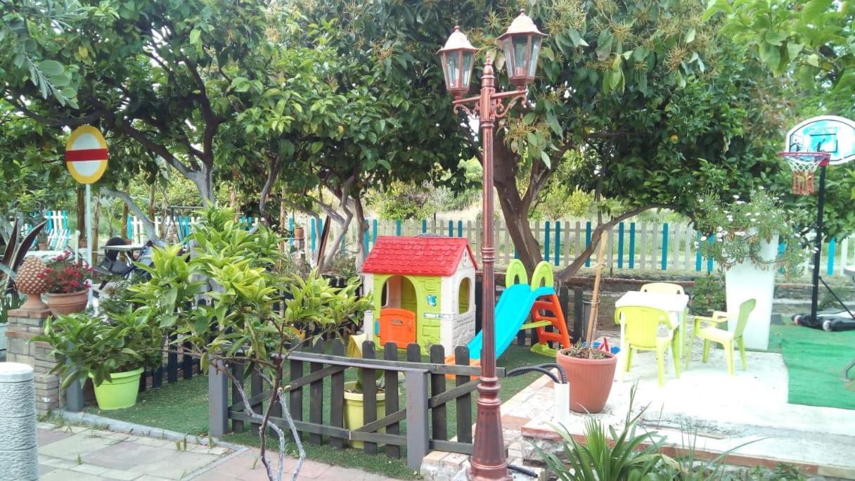 Holiday Maison Villa Arci Giardini Naxos Esterno foto