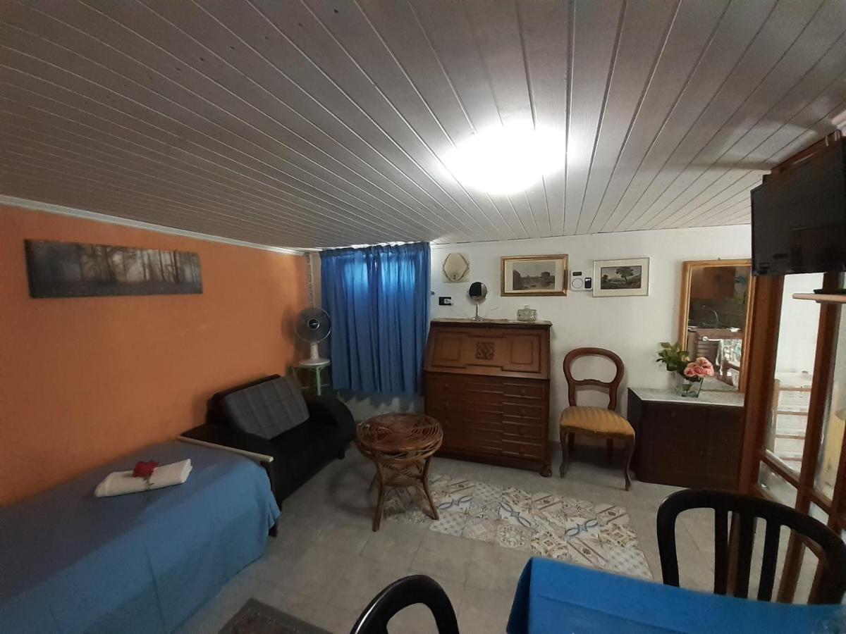 Holiday Maison Villa Arci Giardini Naxos Esterno foto
